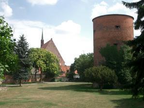 Burggarten mit Mönchskirche