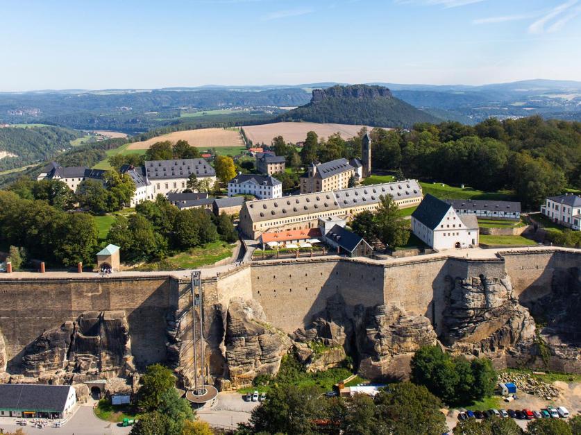 http://www.festung-koenigstein.de