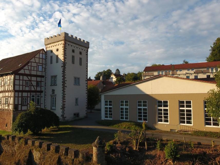 Das ehrwürdige Schloss Buchenau aus dem 17. Jahrhundert