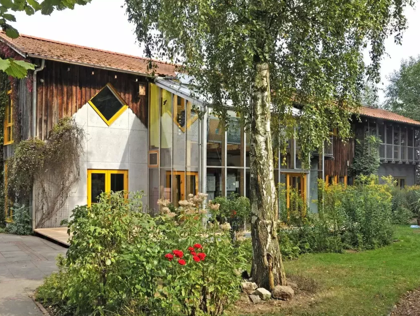 Unser Gästehaus ist ein Niedrigenergie-Gebäude