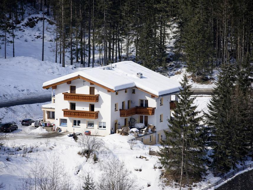 Haus Tyrol im Winter