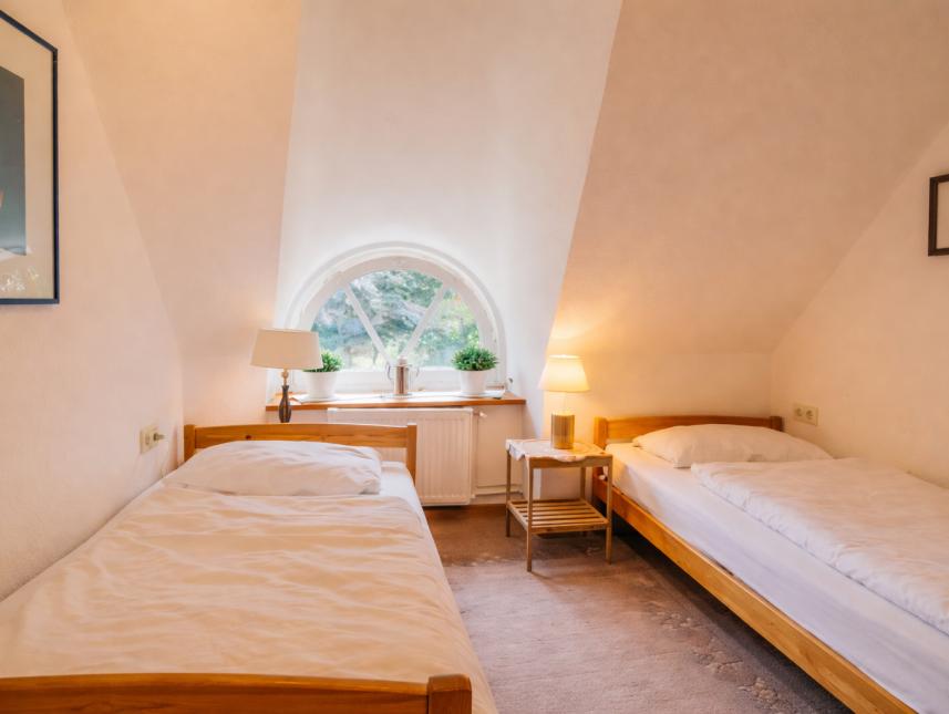 2 Bett Zimmer