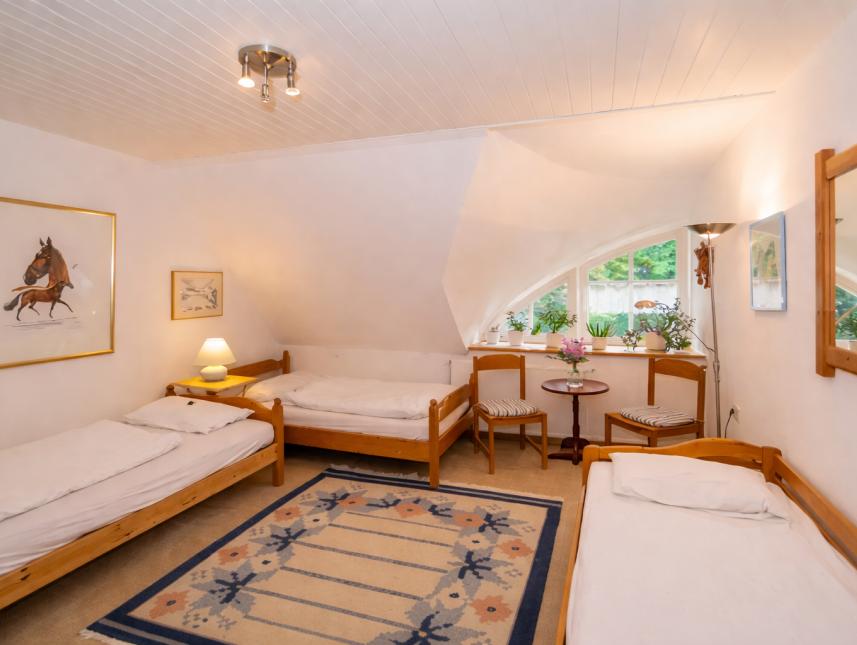 3 Bett Zimmer
