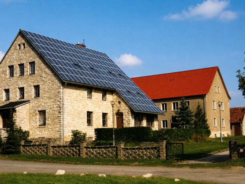 Weißes und Graues Haus