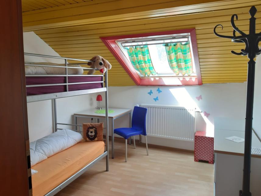 2-Bett Schlafzimmer mit Etagenbett