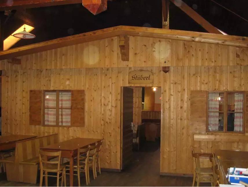 Im Stüberl befindet sich der Frühstücks -bzw.Speiseraum