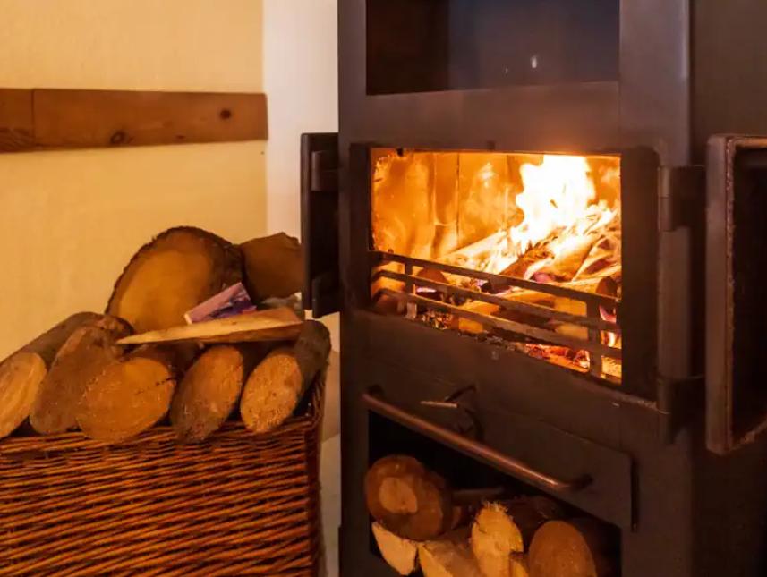 gemütlicher Kamin