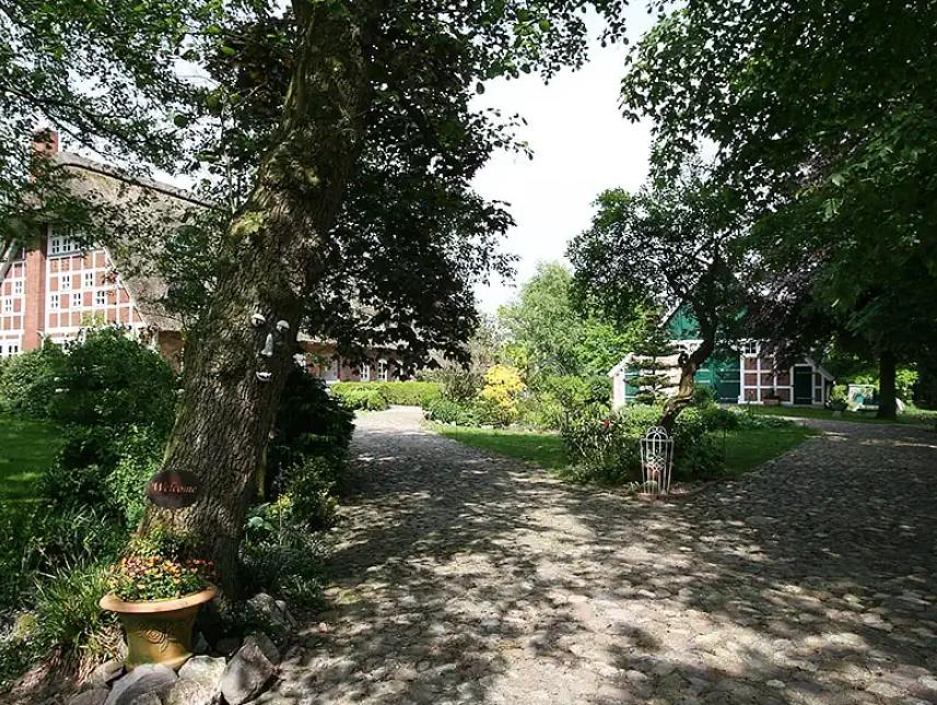 Weg zum Erlenhof