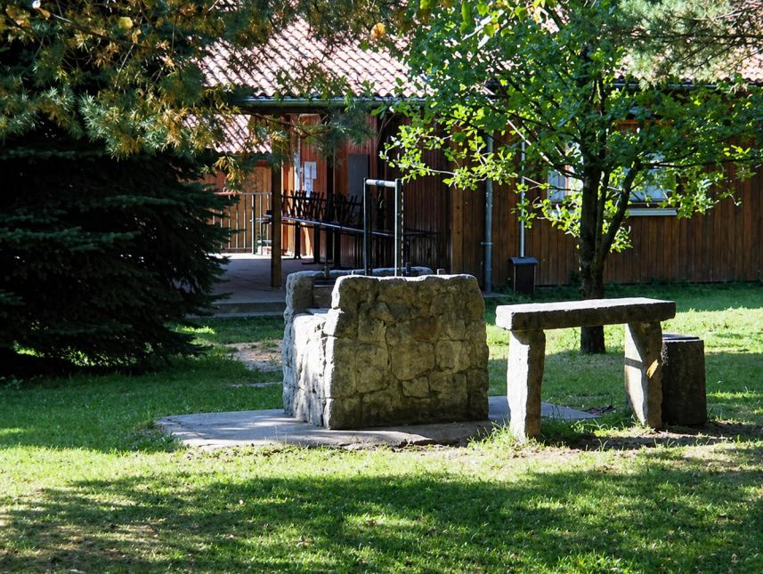 ein Grillplatz in Feriendorf I