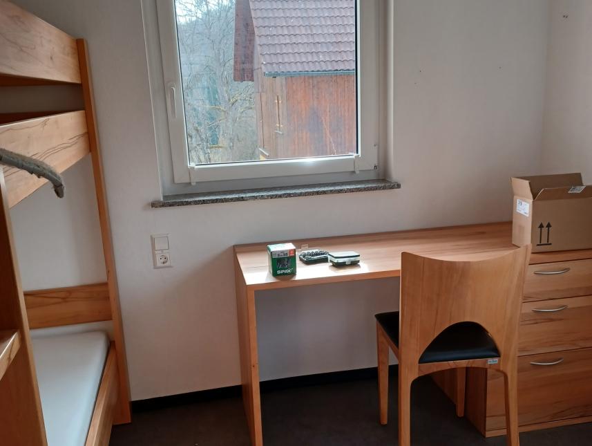 Leiterzimmer mit 2 Betten