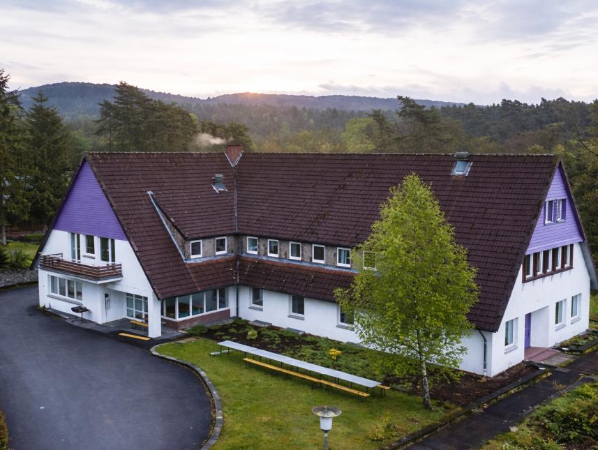 Vielseitig. Einladend. Privat. Das Gruppenhaus Lila-Haus.