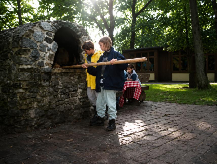 Brotbacken im Steinbackofen