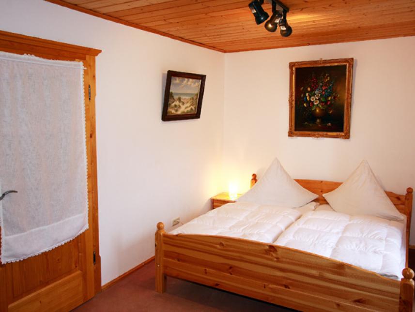 4 Bettzimer, 1 Doppelbett sowie 1 Stockbett