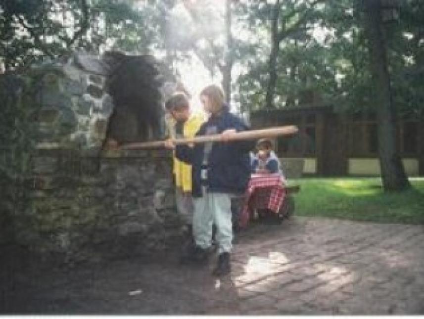 Brotbacken im Steinbackofen
