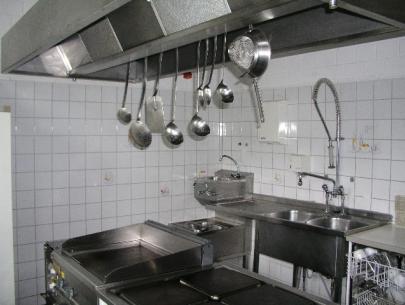 professionell eingerichtete Küche