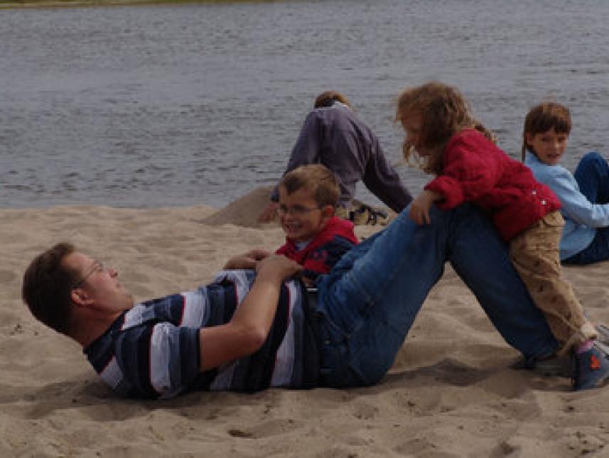 feiner weisser Sandstrand an der Stromelbe