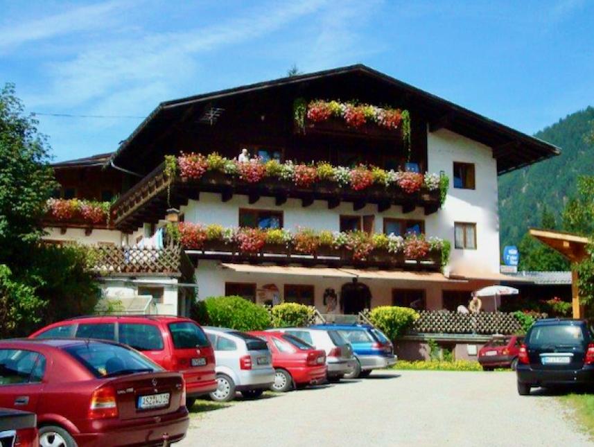 Außenansicht Hütte
