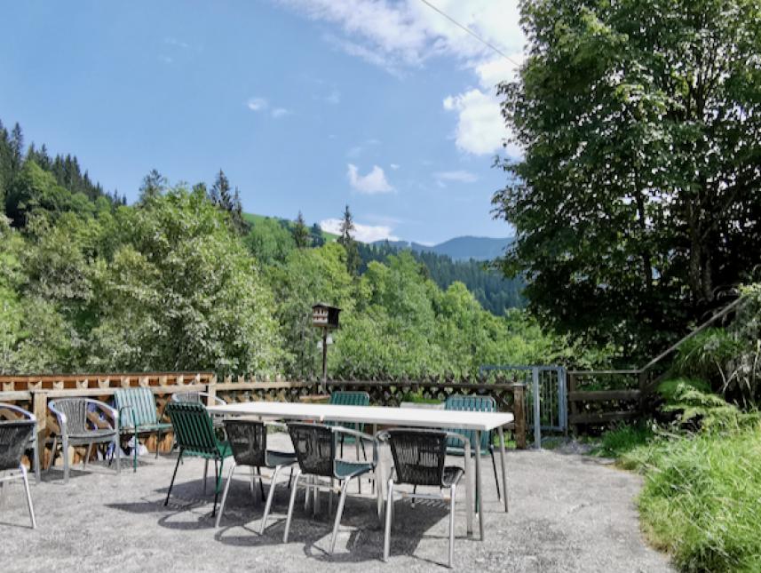 Terrasse mit Bergblick