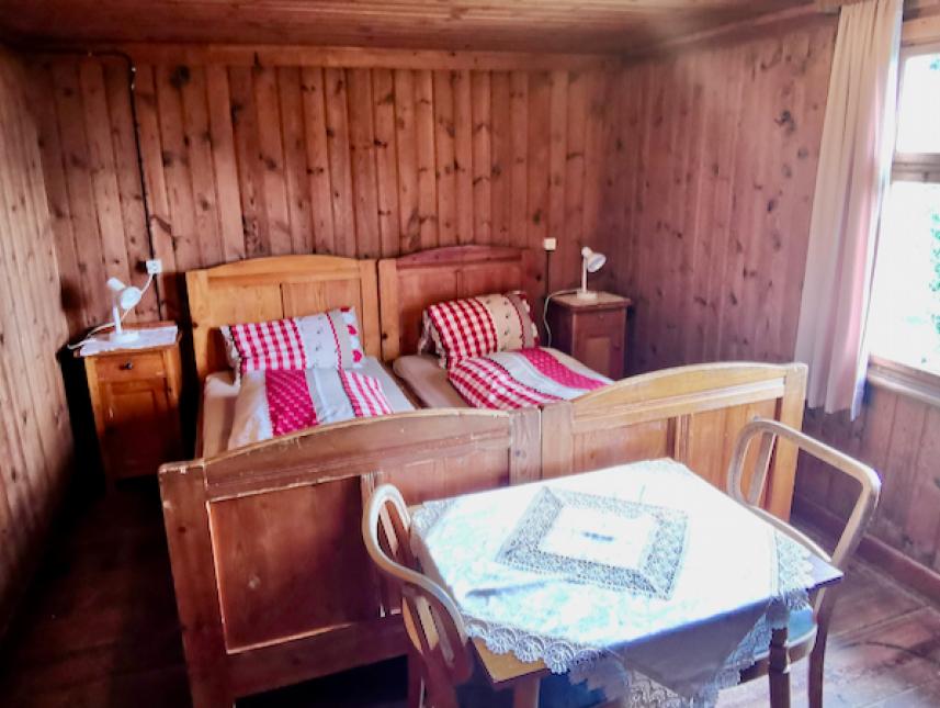 Raum mit Doppelbett