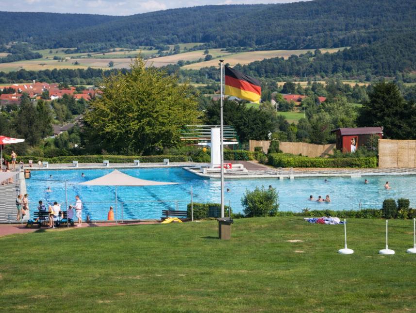 Freibad nebenan