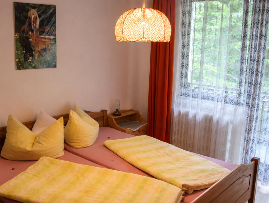 Doppelzimmer mit Dusche und WC