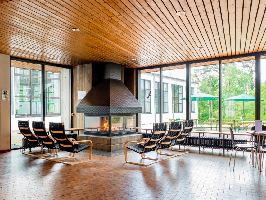 Foyer vom Haus Neuland - mit Kaminecke