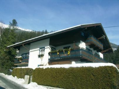 Ferienhaus Zillertalarena: Skiurlaub im Pinzgau