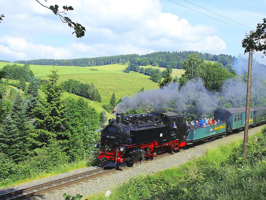 Fichtelbergbahn im Nachbarort