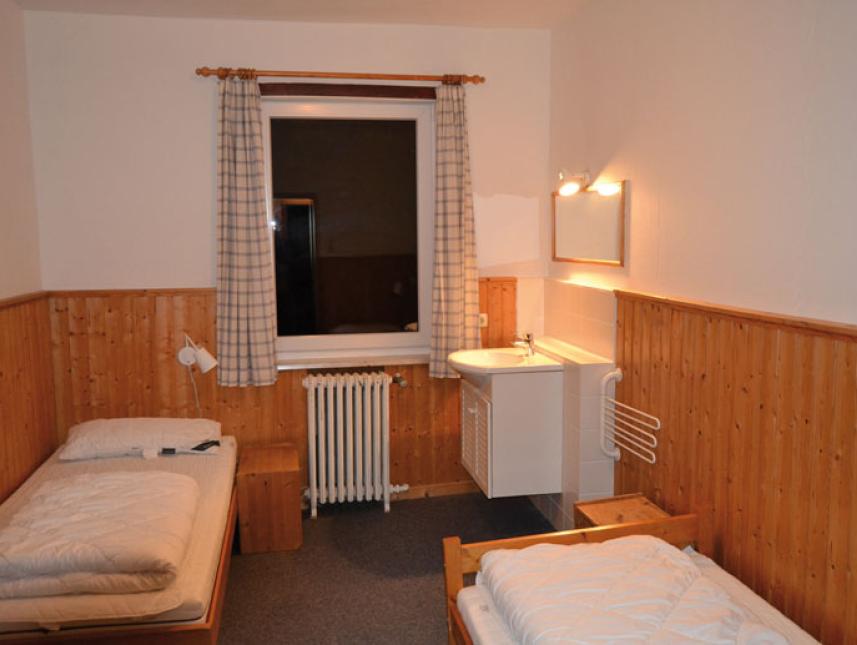 Schlafzimmer mit Einzelbetten