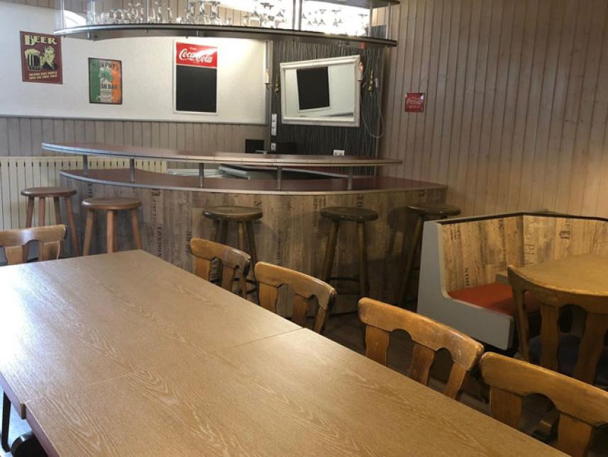 Die Bar im KG