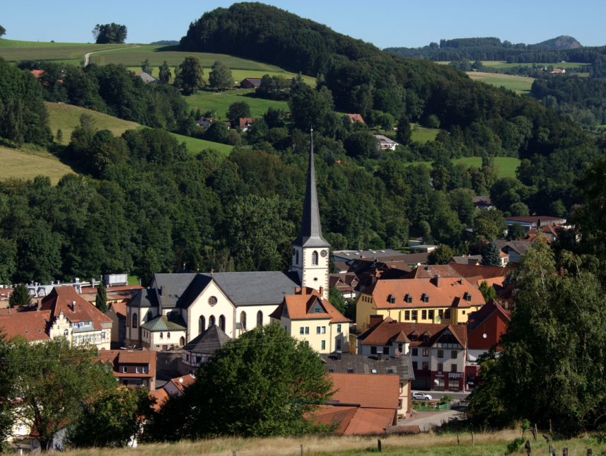 Blick auf Poppenhausen an der Wasserkuppe in der Rhön 