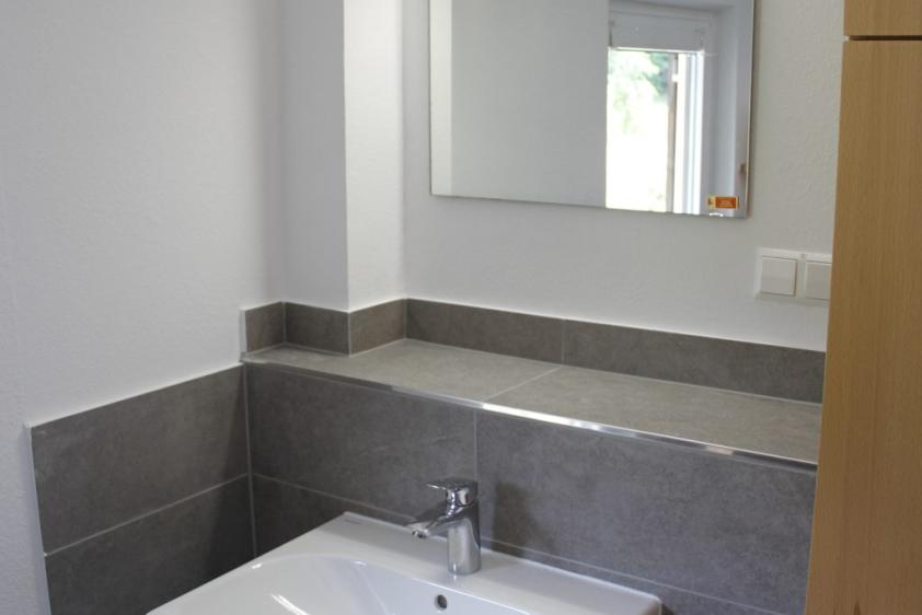 2-er-Zimmer mit Waschbecken 