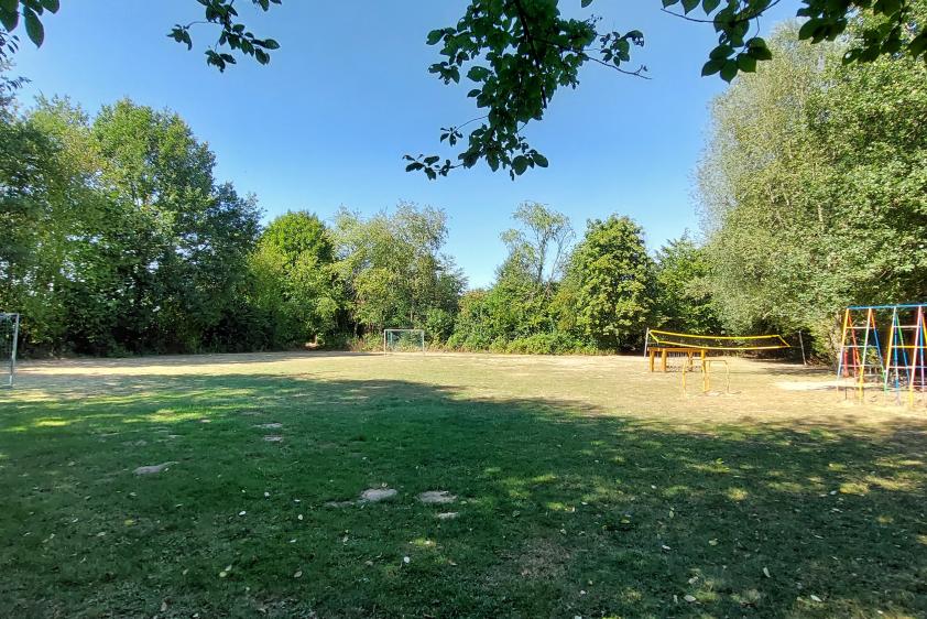 Spiel- und Bolzplatz