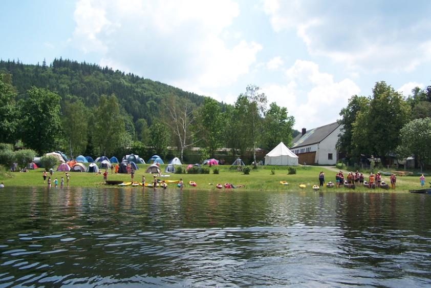 Zeltplatz direkt am See
