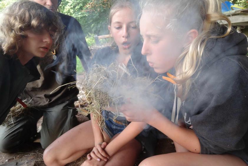 Feuermachen mit Wildnisswissen.de