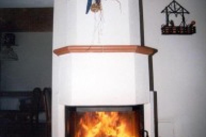 gemütliche Atmosphäre am Kamin