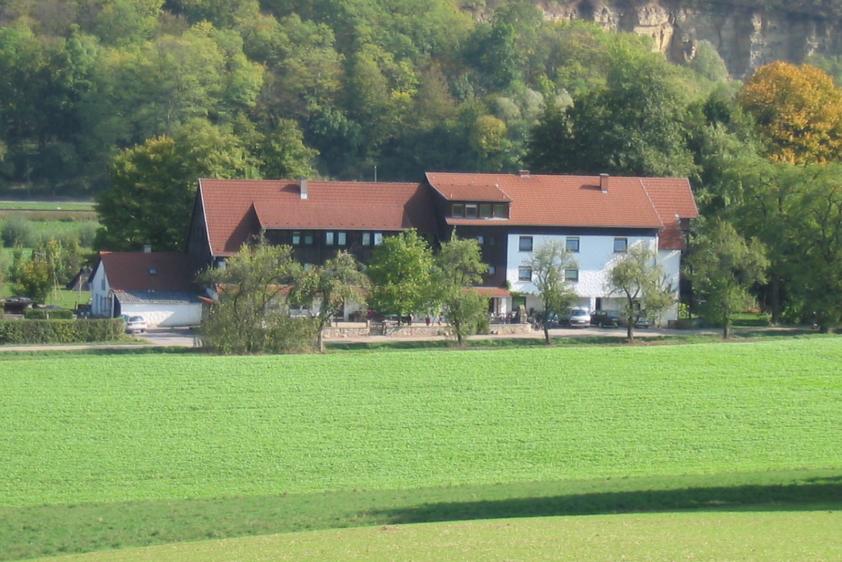 Unser Haus eingebetet in schöner Landschaft