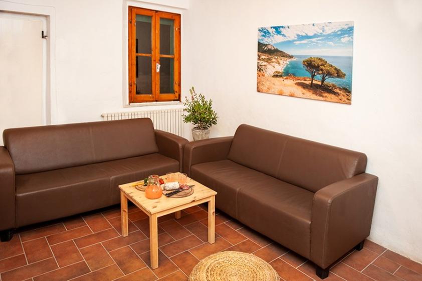 Gemütliche Sofaecke im Kaminzimmer