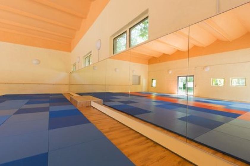 Mehrzweckhalle
