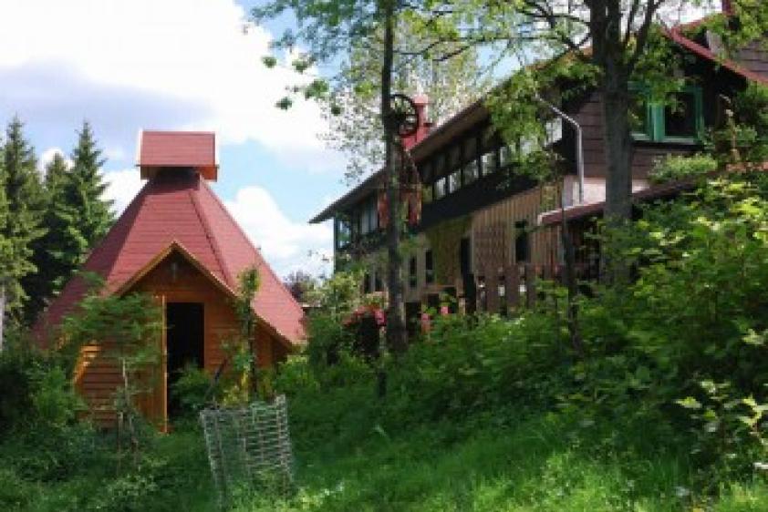 Haus + Grillhütte