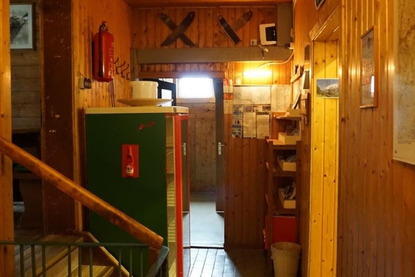 Flur Sportahütte