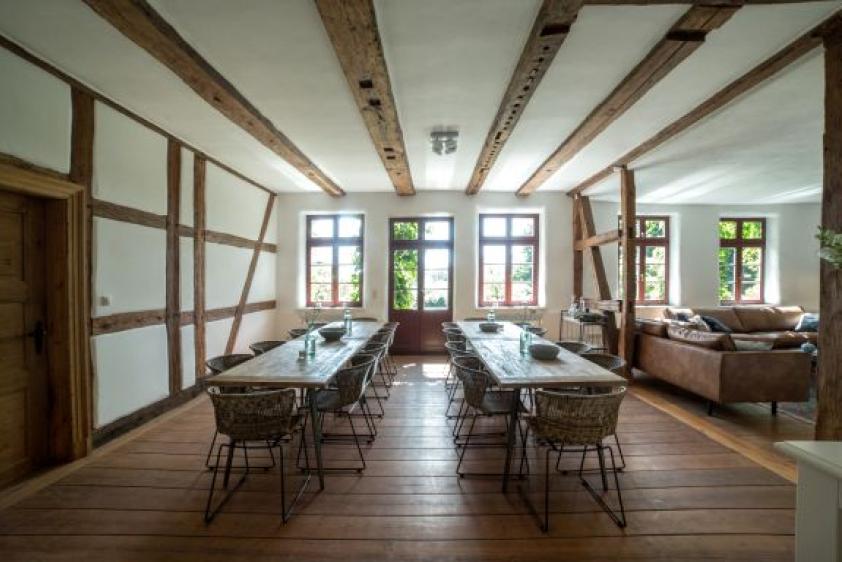 Viel Platz zum gemeinsamen Essen und Klönen.