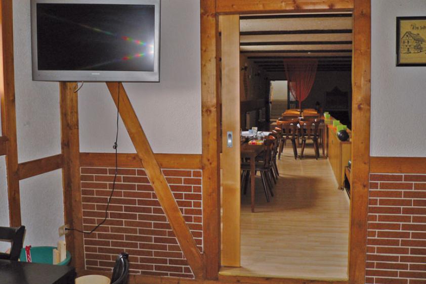 TV-Ecke bei der Kegelbahn