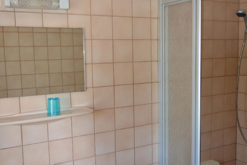 alle Schlafzimmer haben ein eigenes Bad