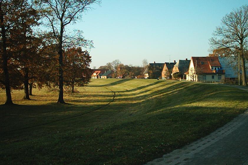 Elbdeich im Herbst
