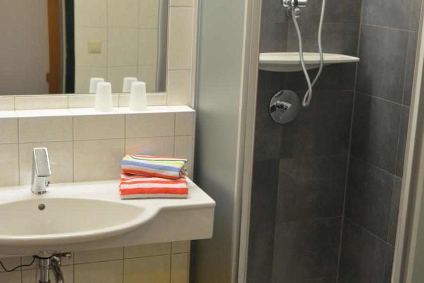 Dusche Doppelzimmer Villa