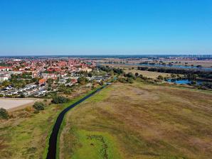 Tangermünde (8 km vom Ortsteil Buch entfernt)