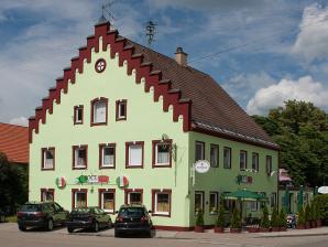 Gasthaus zum Kreuz mit neugotischem Treppengiebel