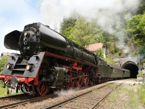 Dampflok auf der Schwarzwaldbahn