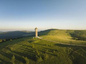 Der Feldbergturm. Das Wahrzeichen des höchsten Bergs im Hochschwarzwald